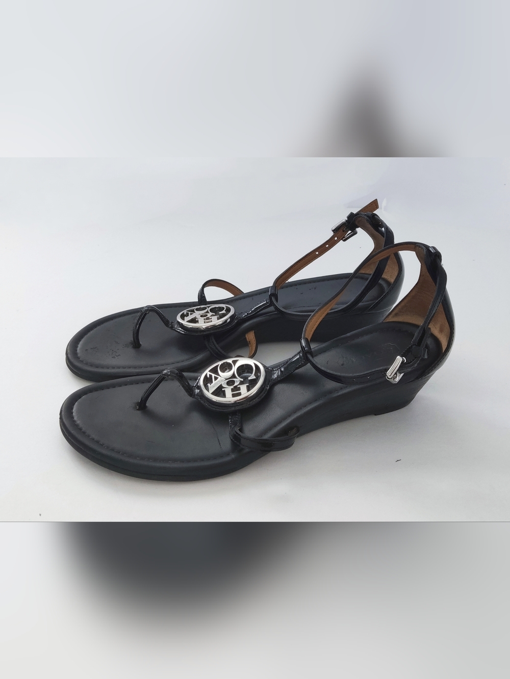 Coach Women’s Black Leather Wedges For Thong Sandals. Size 5.5 B. Pre-owned.